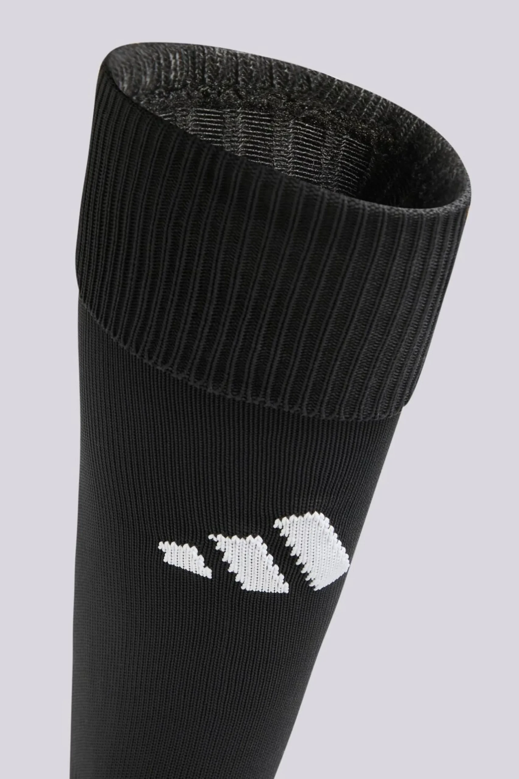 adidas Milano 23
