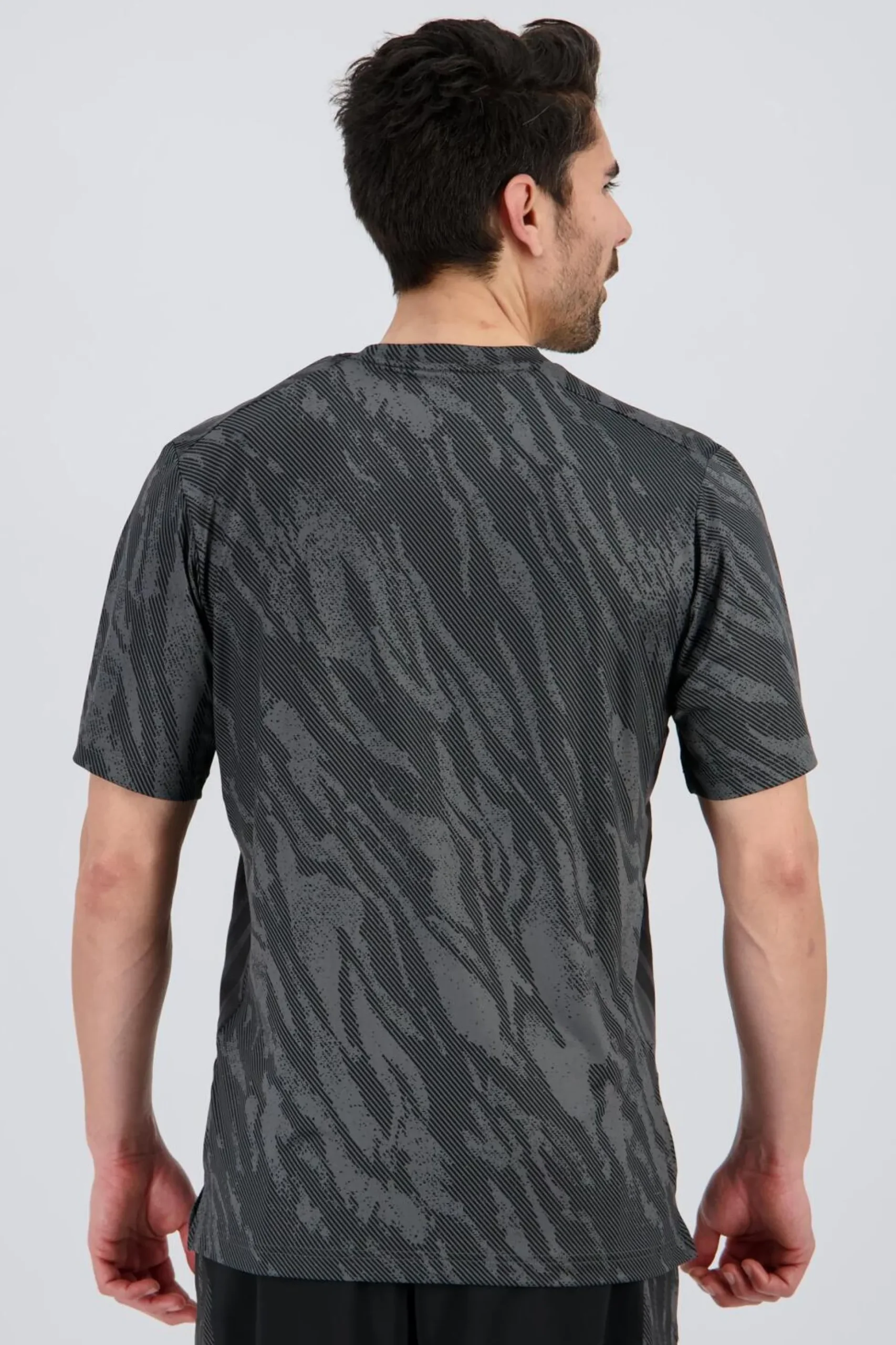 adidas Tech Essentials