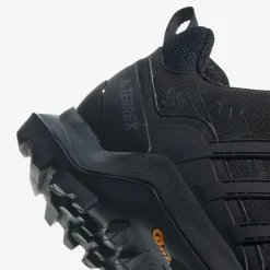 adidas Terrex Swift R2