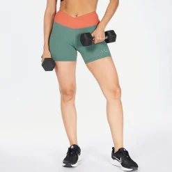 Born Living Yoga Tay