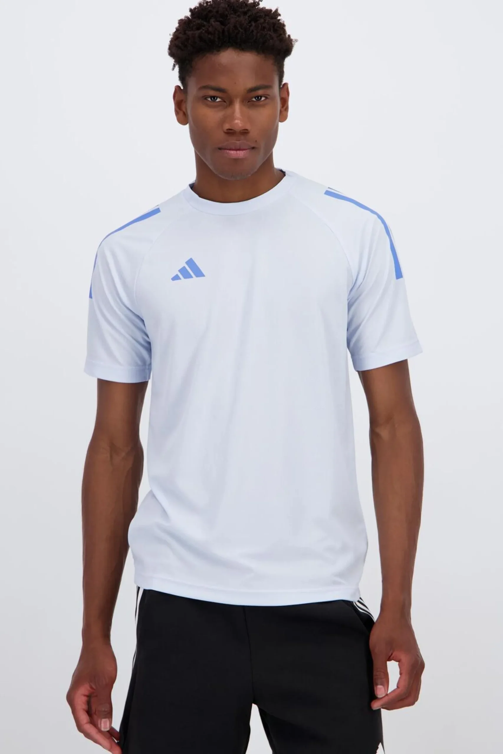 Camiseta adidas