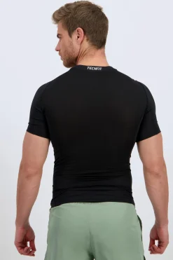 Camiseta adidas