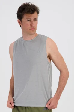 Camiseta Essentials