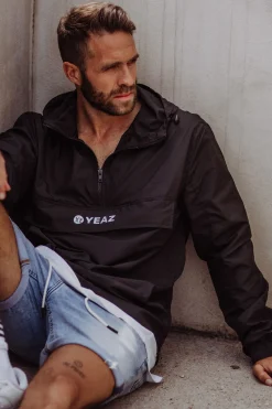Cortavientos Bullet Negro Yeaz Chaser