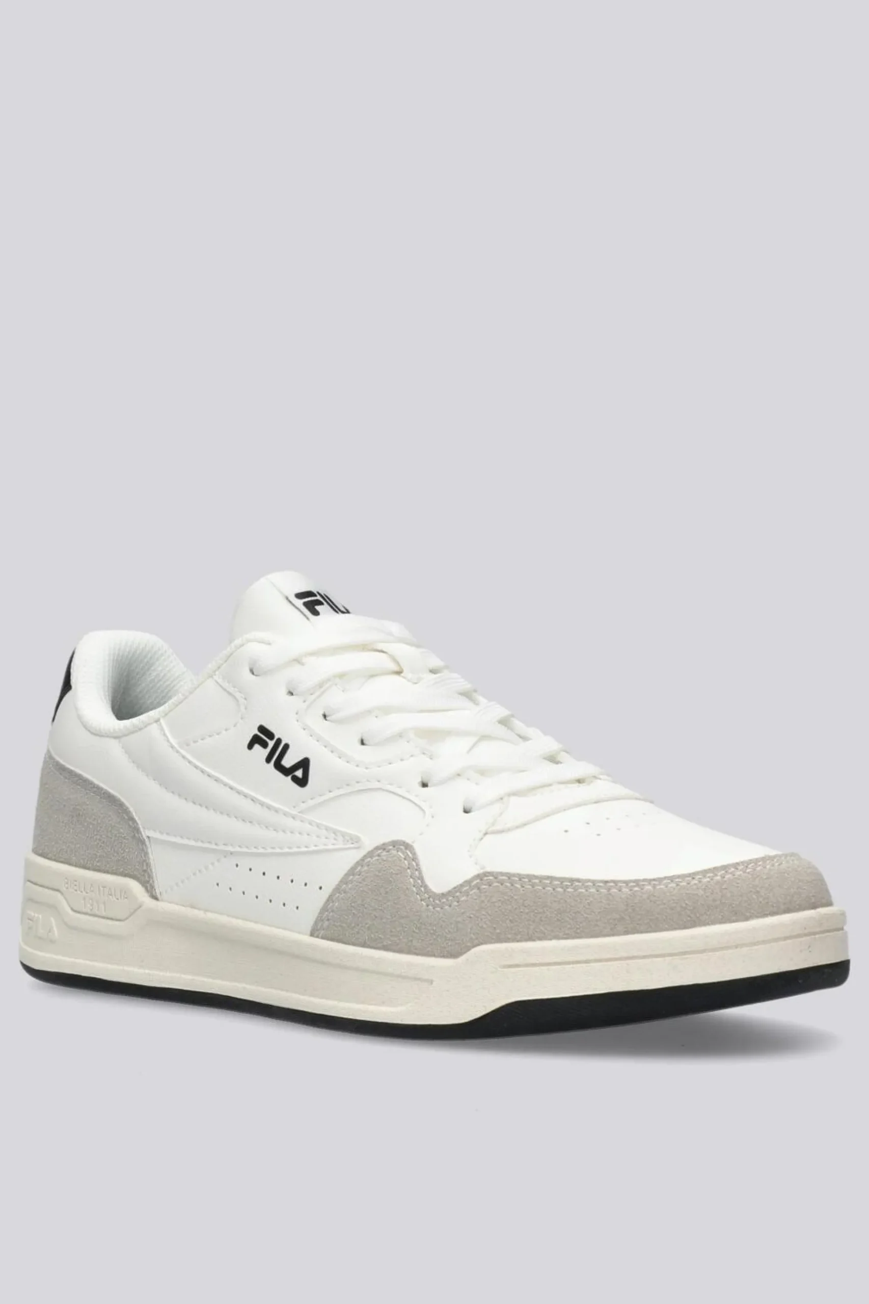 Fila Looking