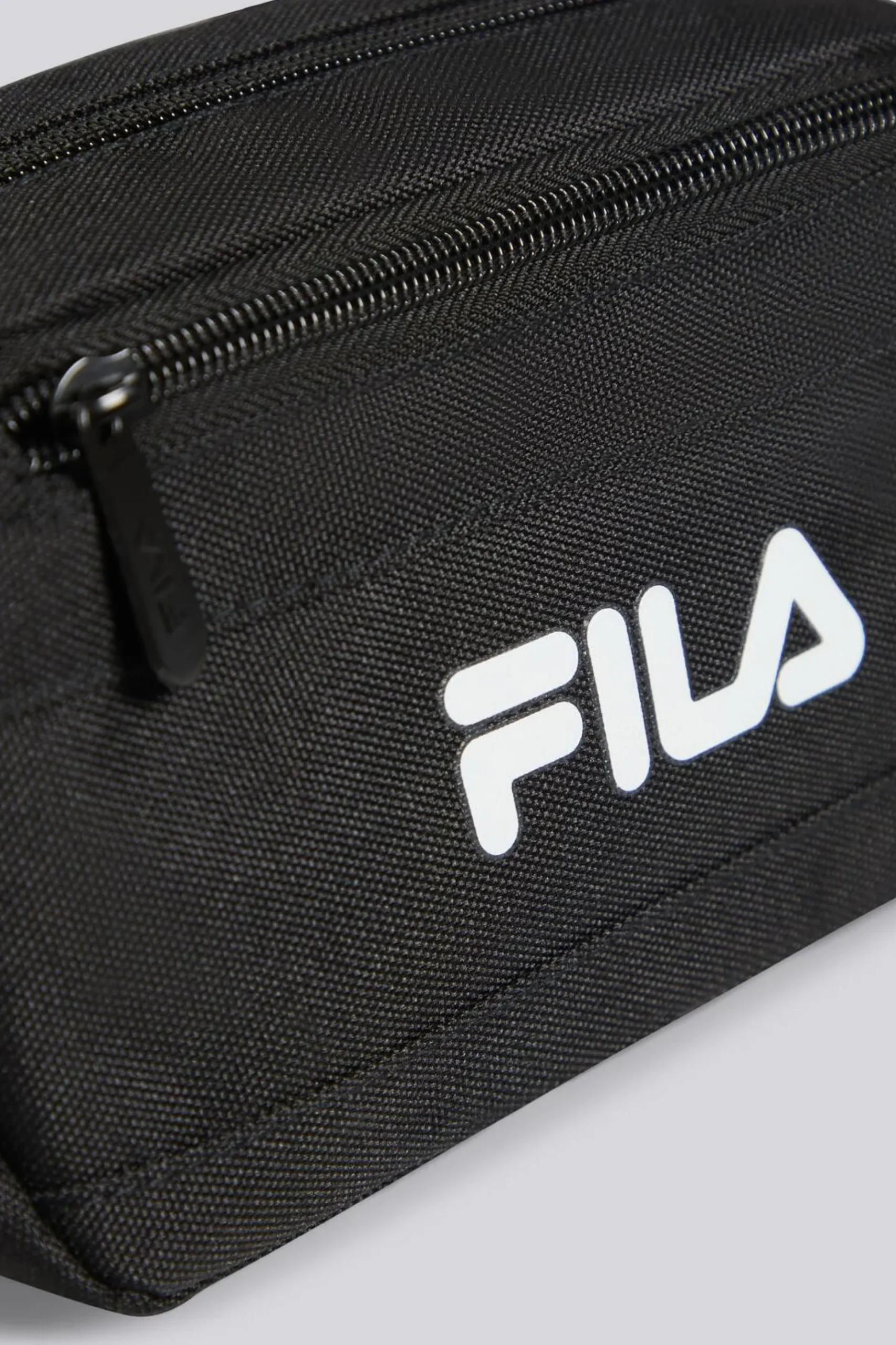 Fila New Younes