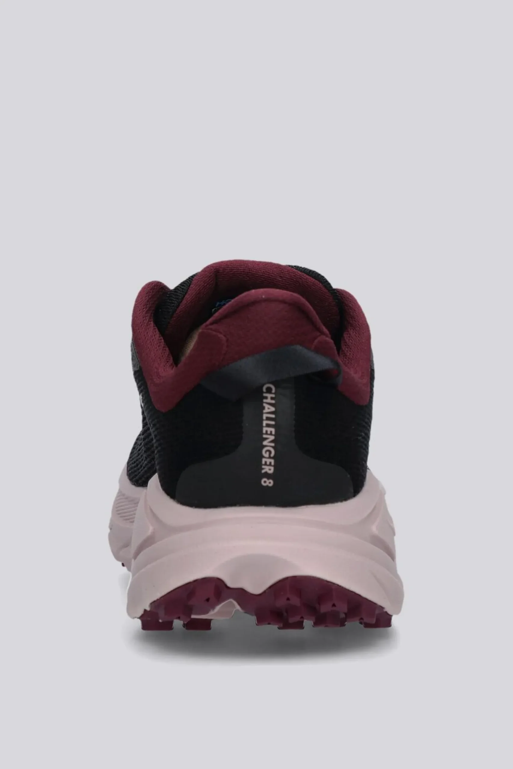 Hoka Challenger 8