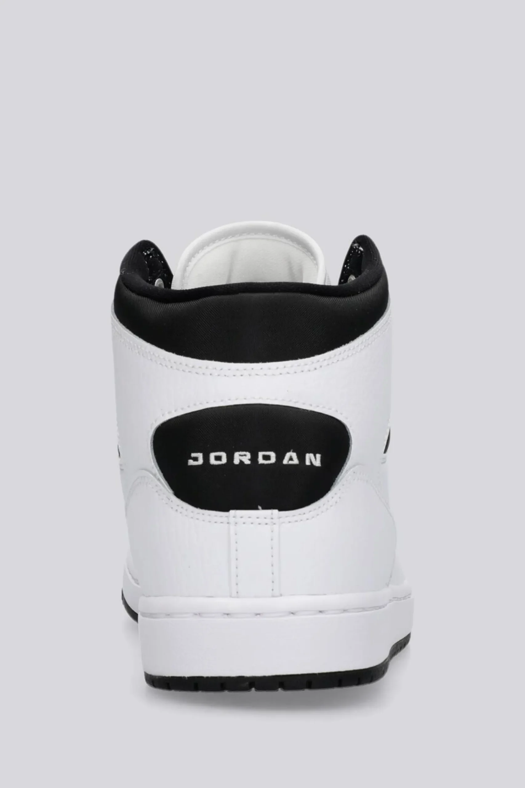 Jordan Acces Court Mid