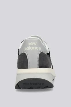 New Balance 373