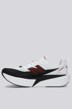 New Balance Rebel V5