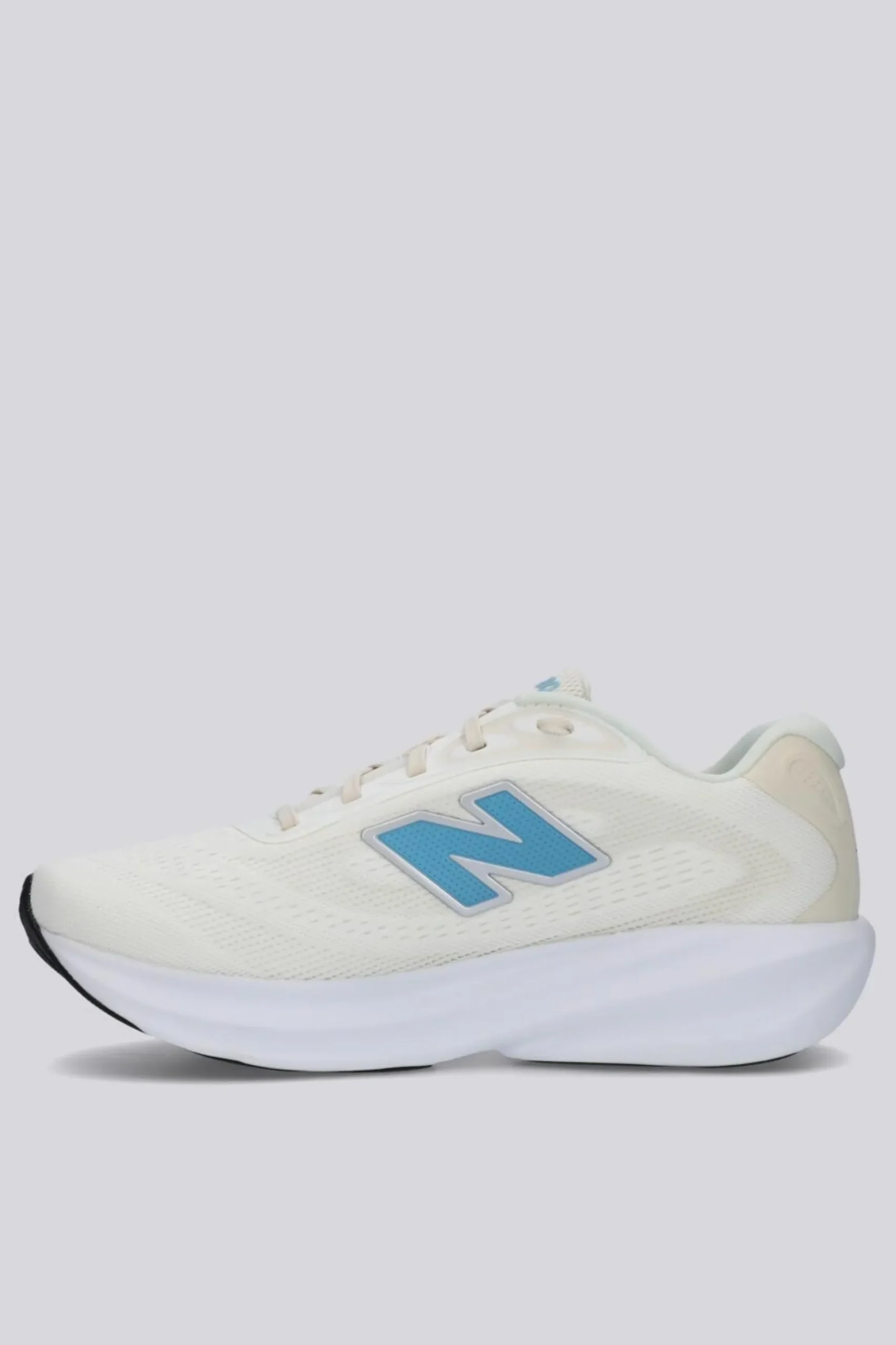 New Balance 680 V9