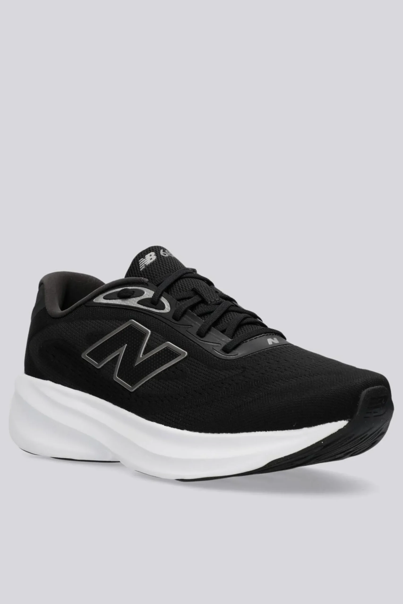 New Balance 680 V9