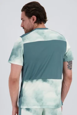 Nike Academy 26