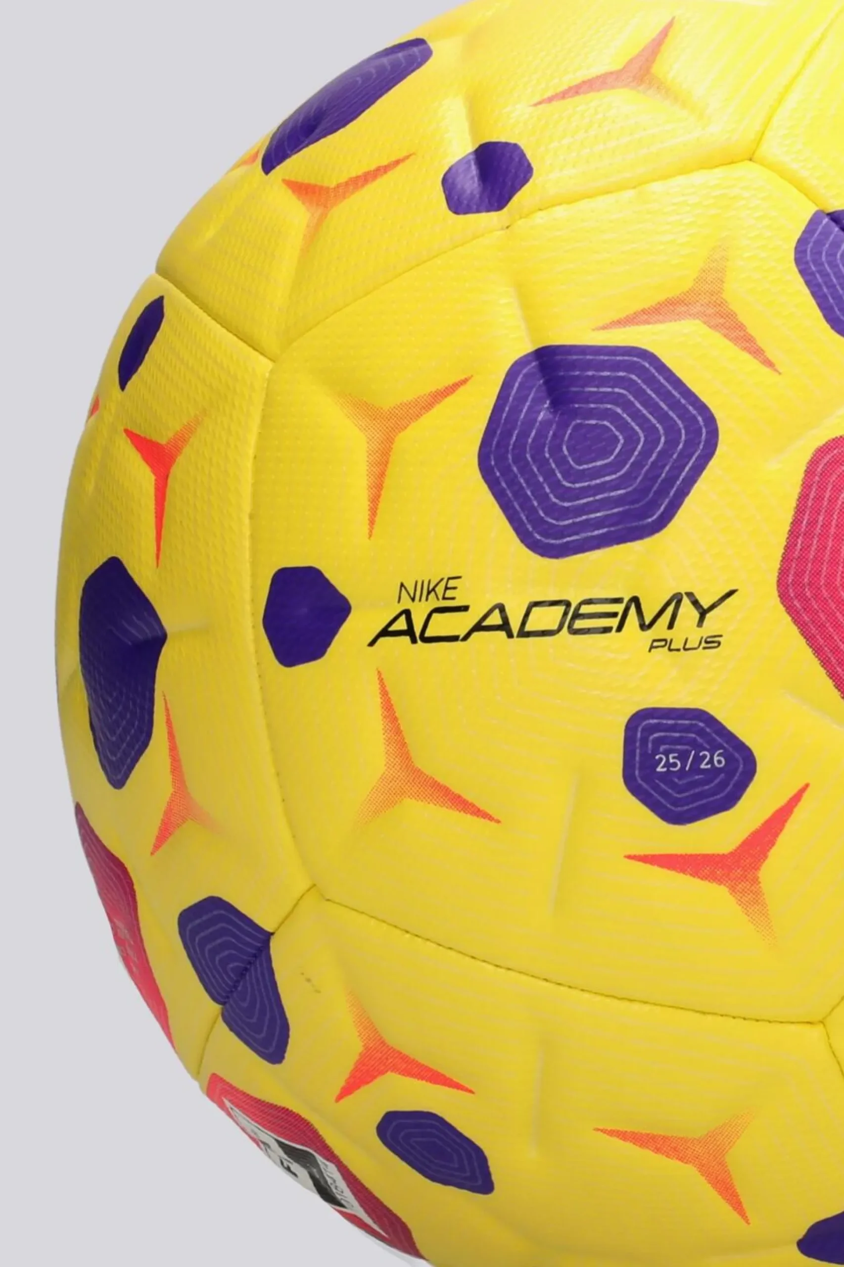 Nike Academy Plus