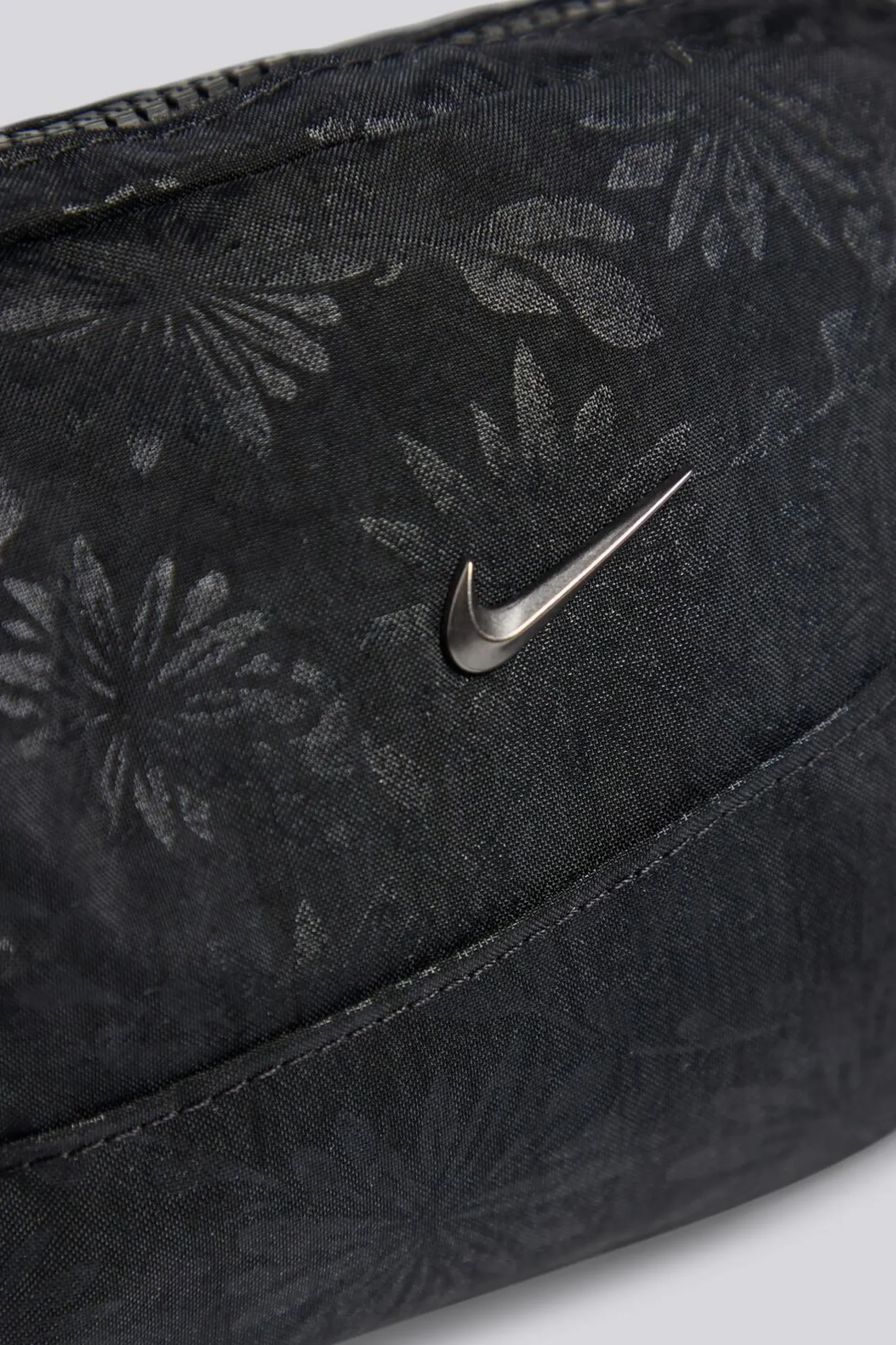 Nike Aura