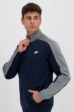 Nike Club