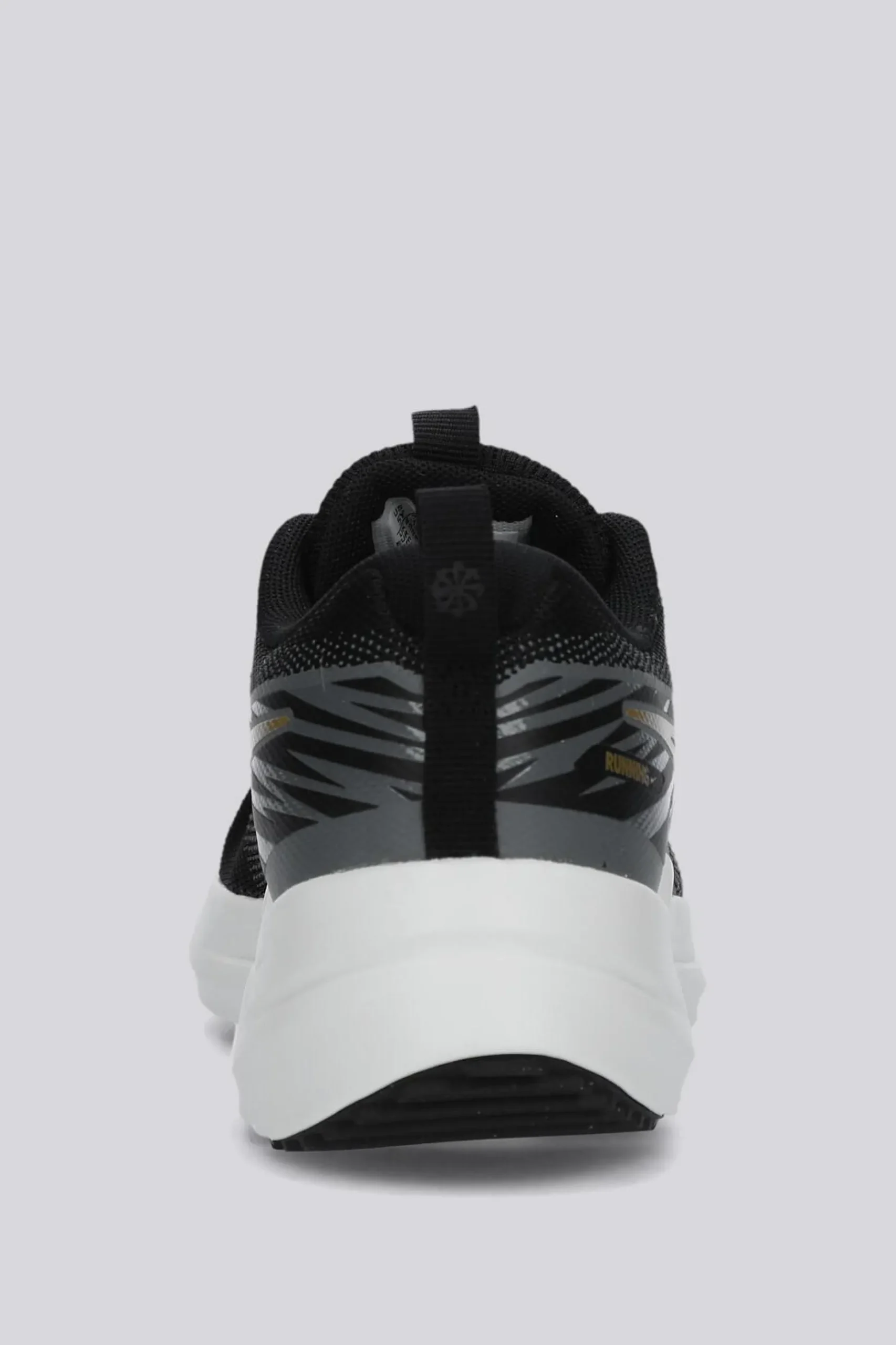Nike Cosmic Runner
