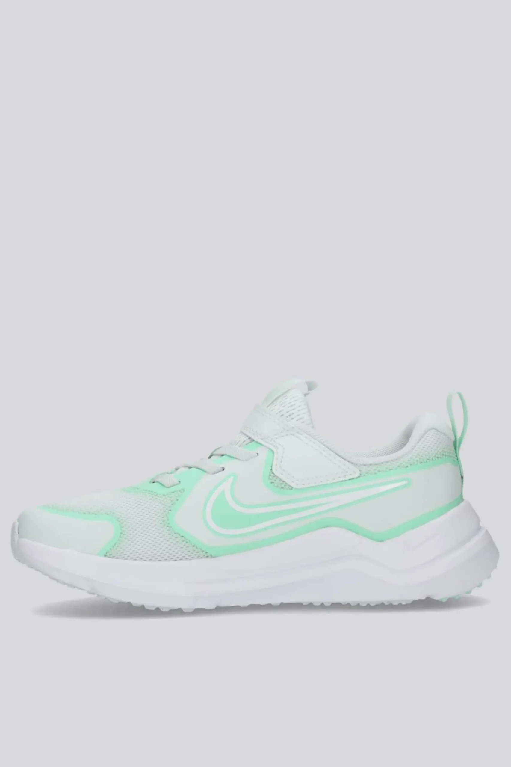 Nike Cosmic Runner