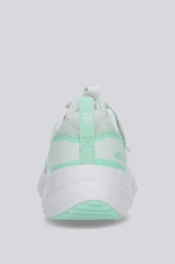 Nike Cosmic Runner