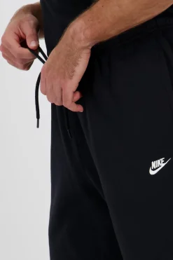 Nike Ess Club