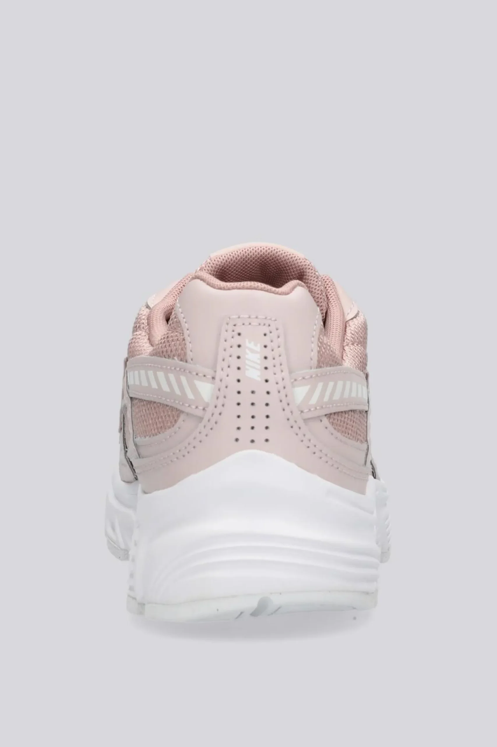 Nike Initiator