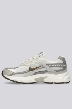 Nike Initiator