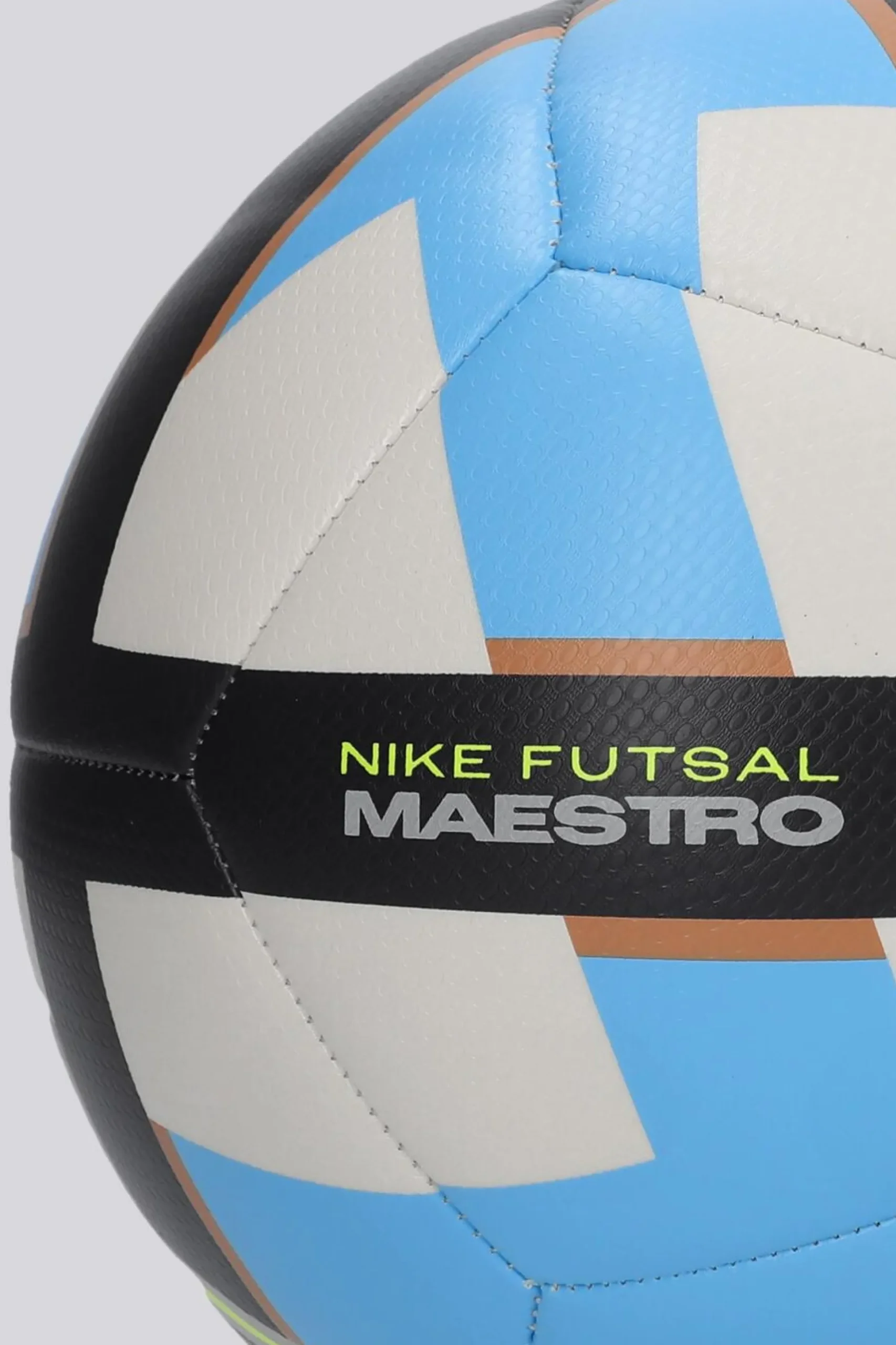 Nike Maestro
