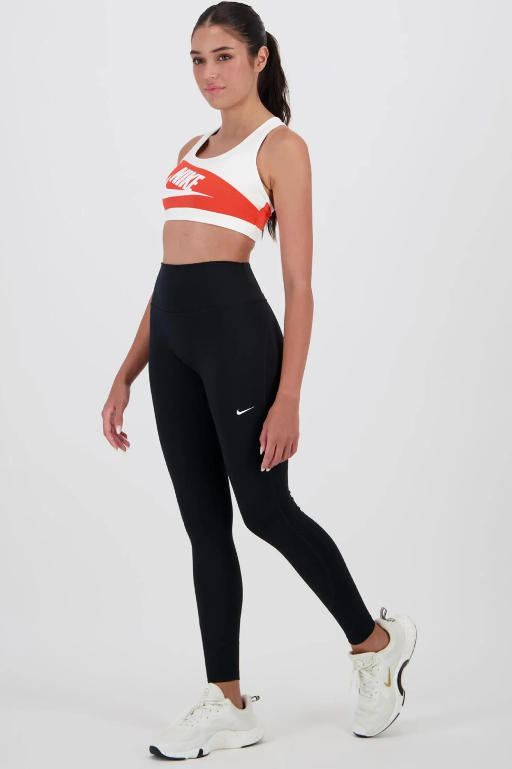 Nike Nk One