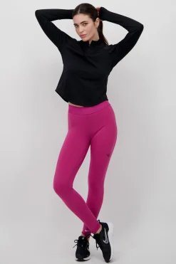 Nike Performance