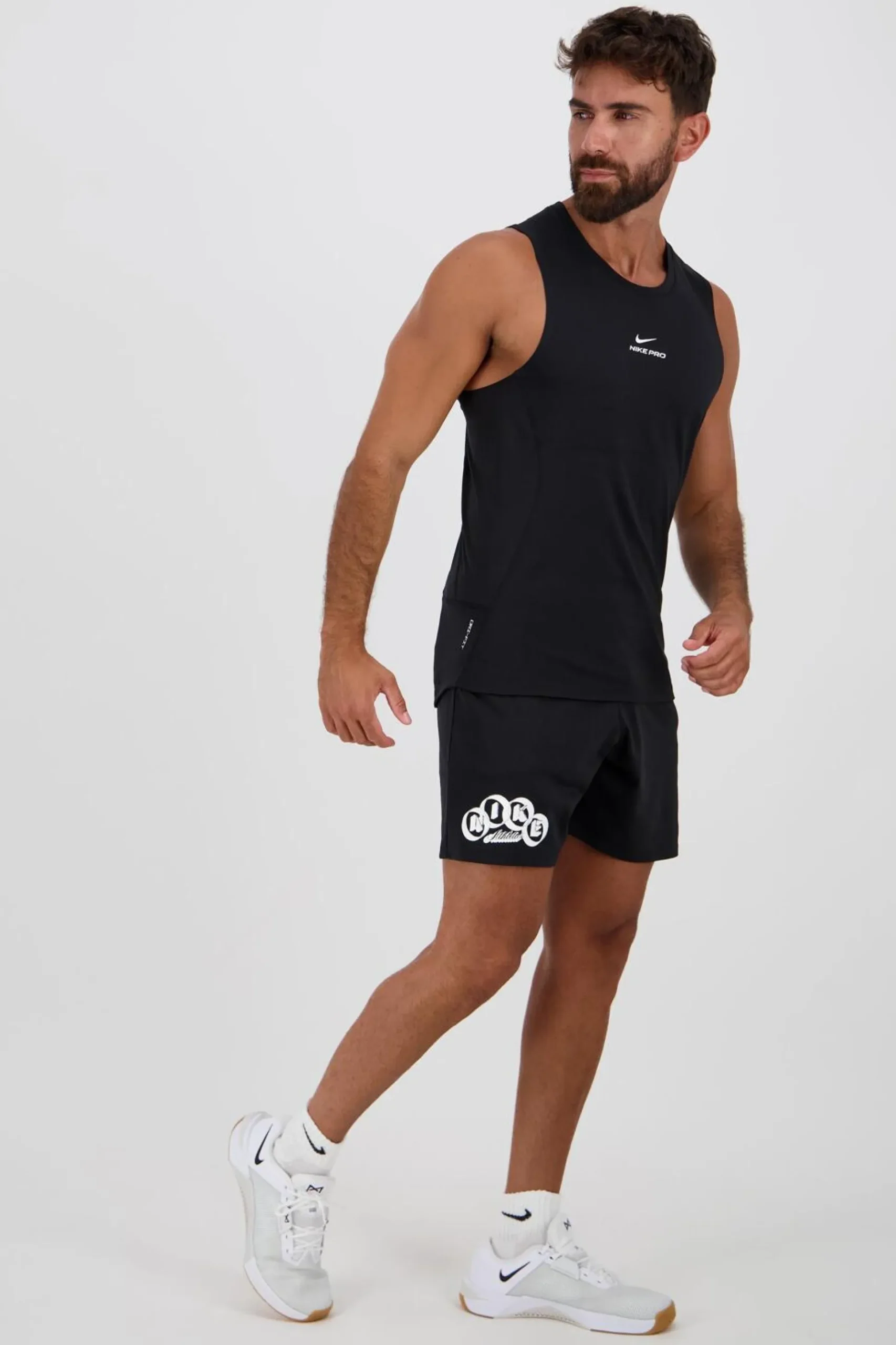 Nike Pro