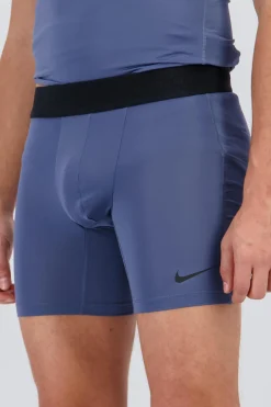 Nike Pro