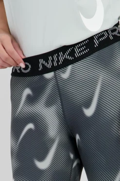 Nike Pro