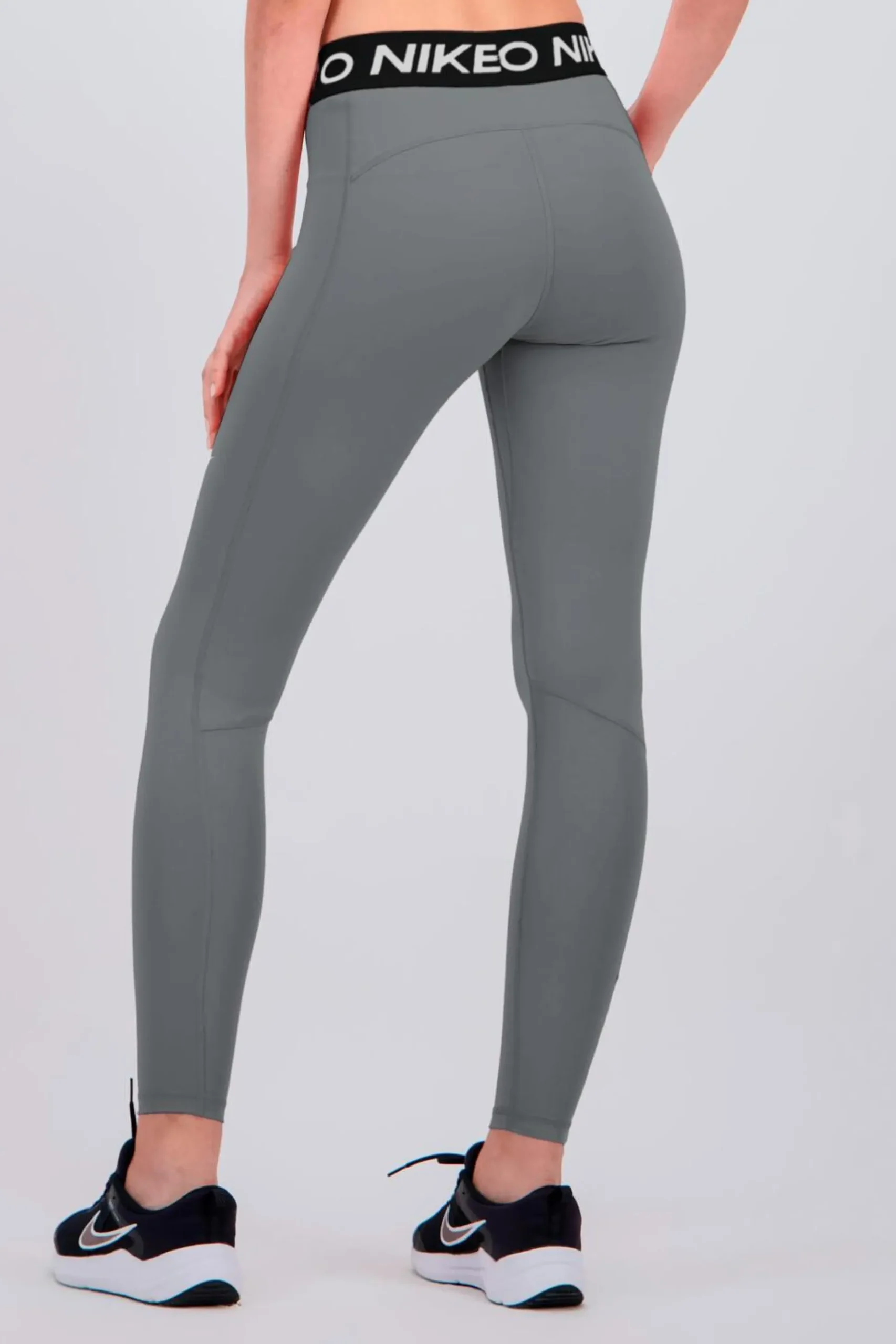 Nike Pro 365