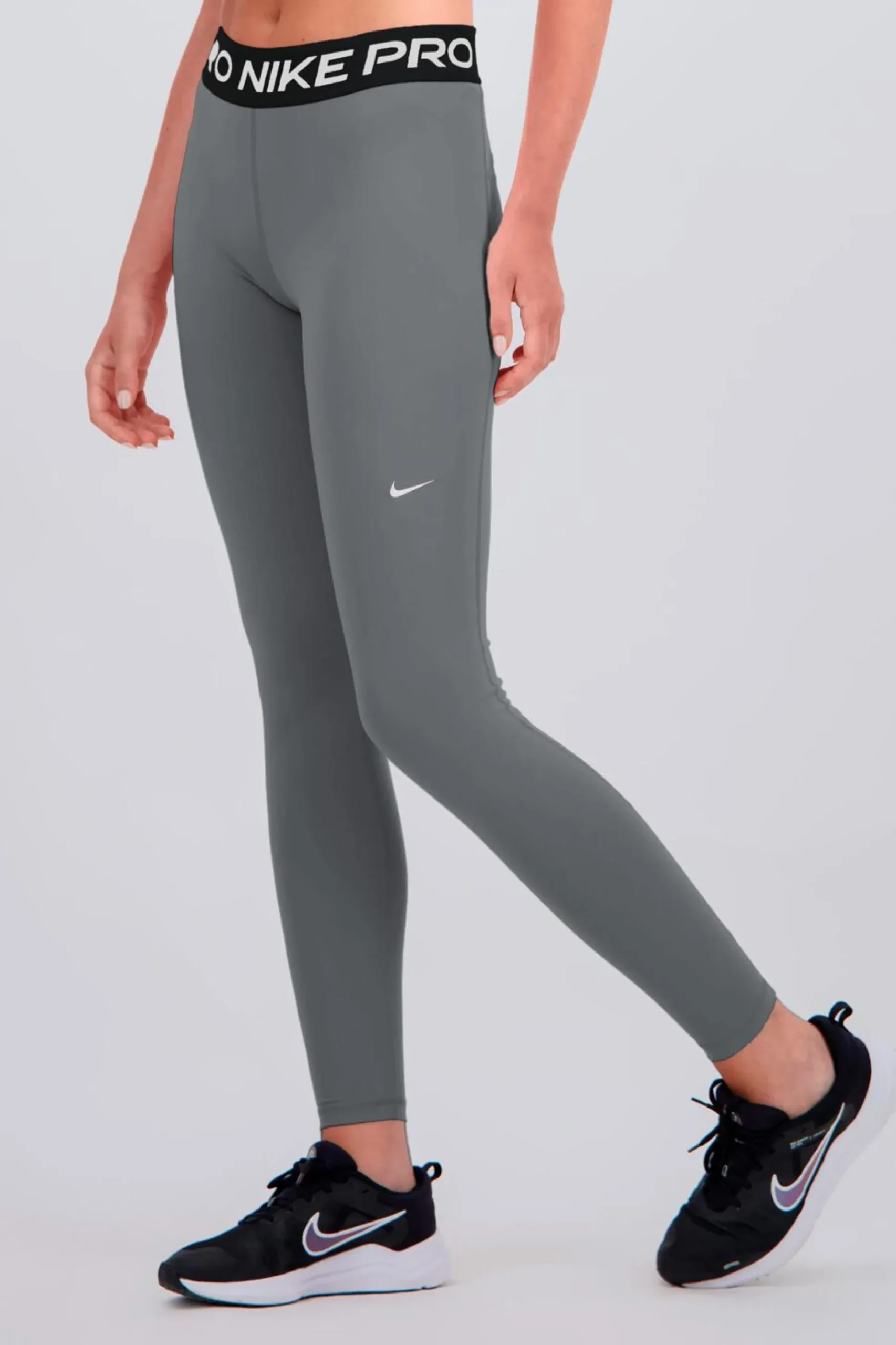 Nike Pro 365