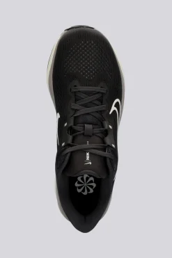 Nike Quest 6