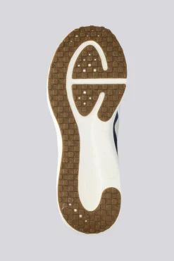 Nike Revolution 8