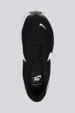 Nike Revolution 8