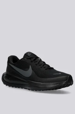 Nike Revolution 8