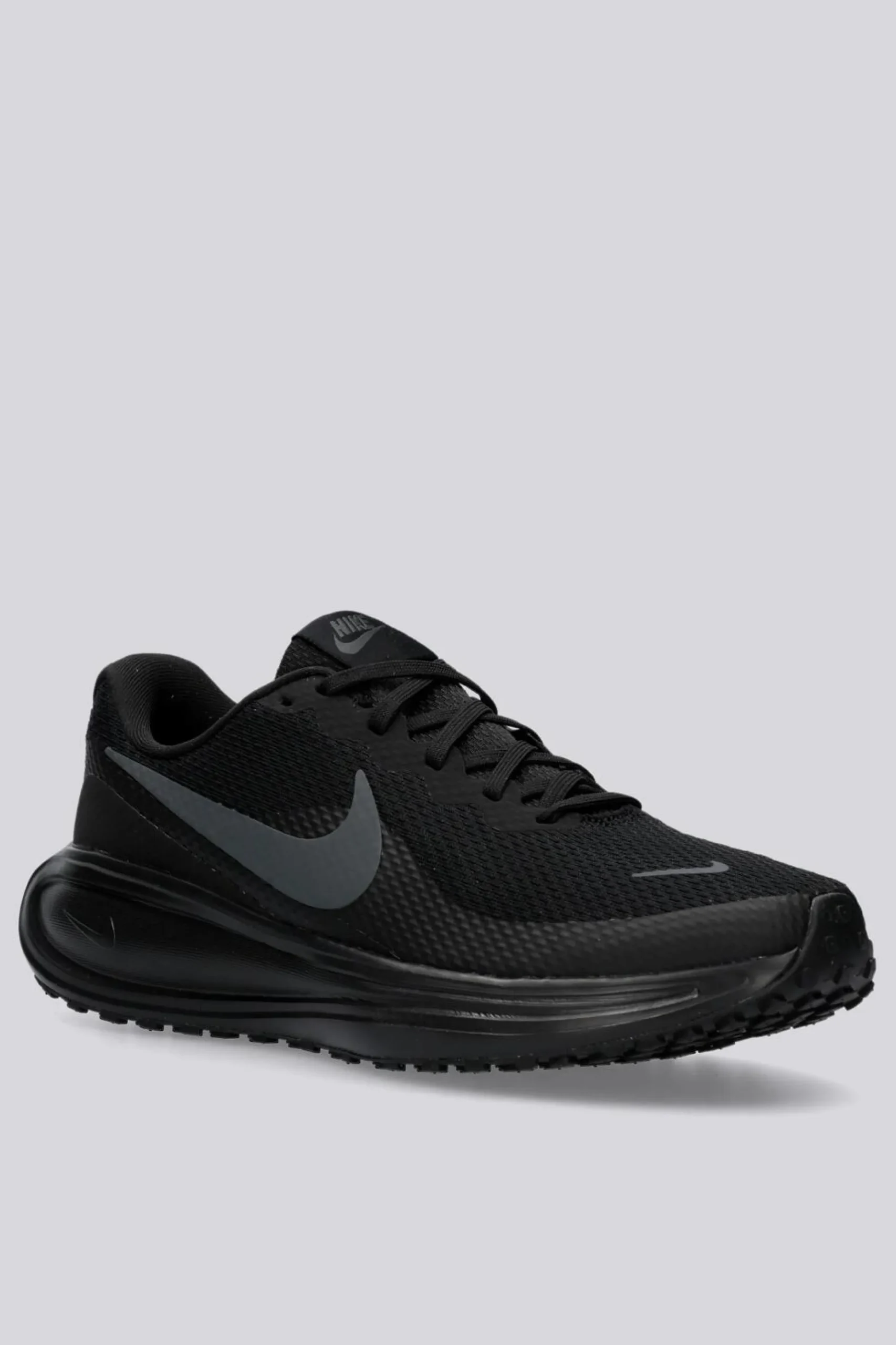 Nike Revolution 8