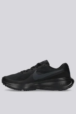 Nike Revolution 8