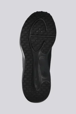 Nike Revolution 8