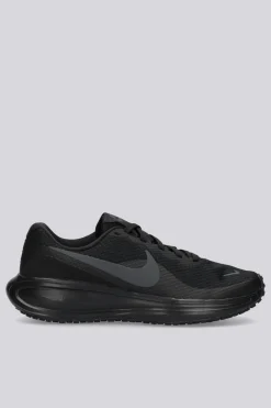 Nike Revolution 8