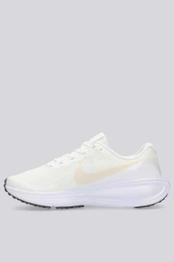 Nike Revolution 8