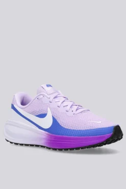 Nike Revolution 8