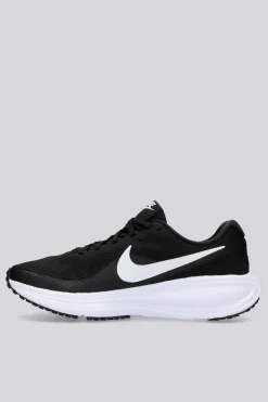 Nike Revolution 8