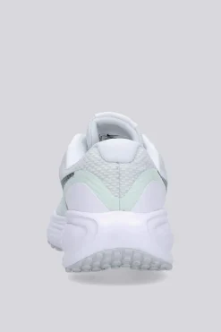 Nike Revolution 8