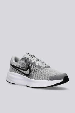 Nike Run Defy