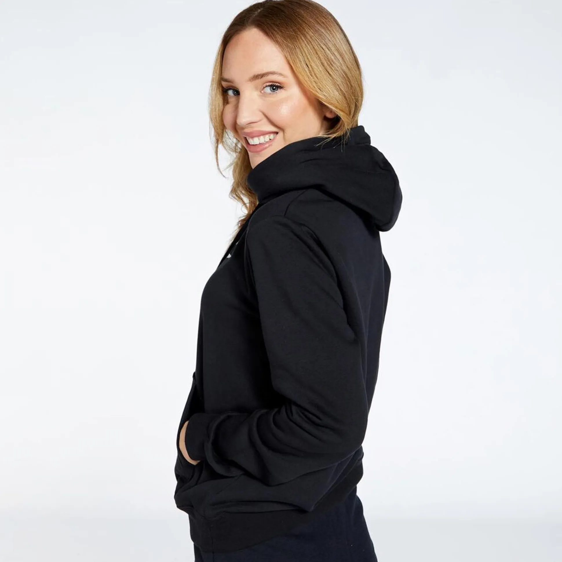 Nike Sportswear Club