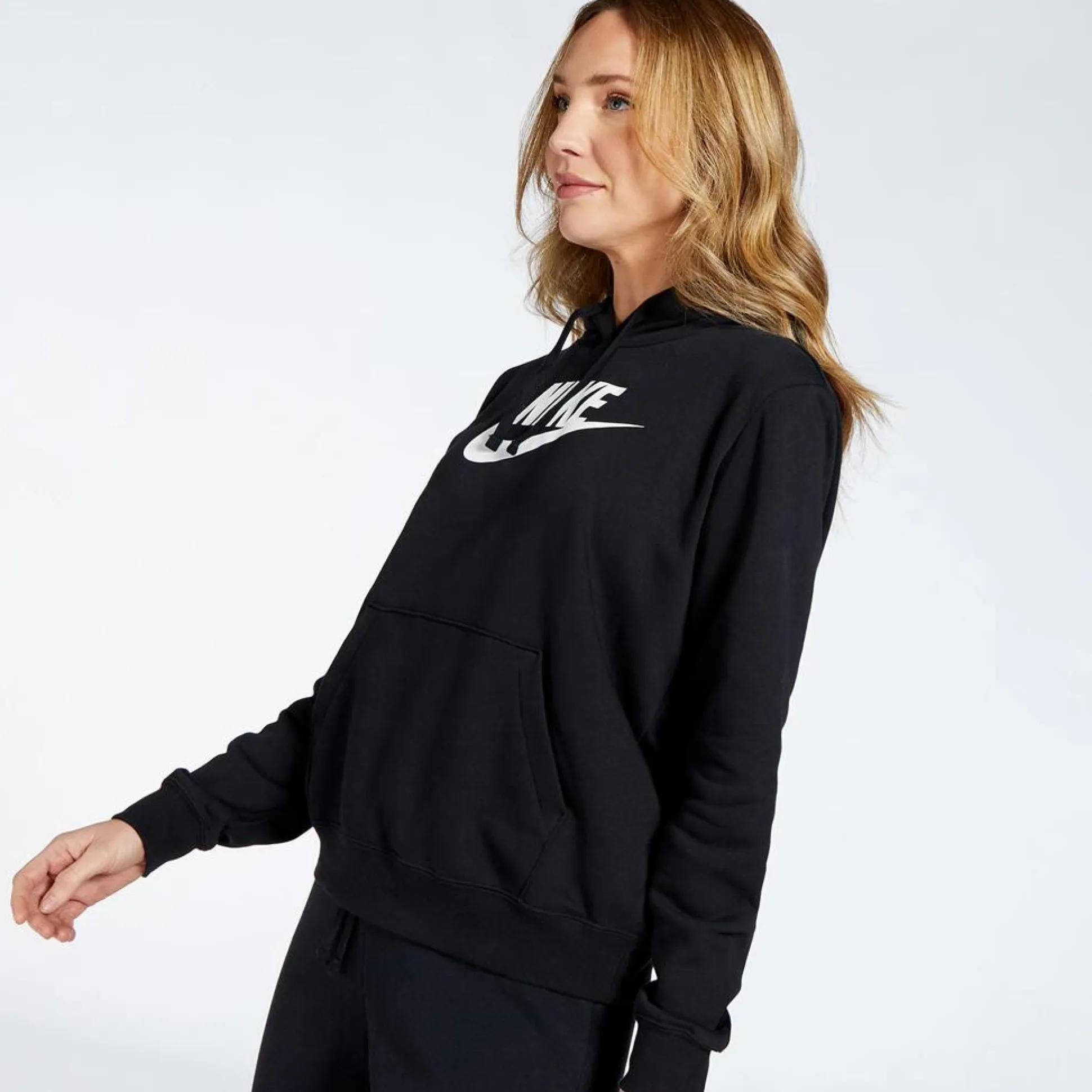 Nike Sportswear Club