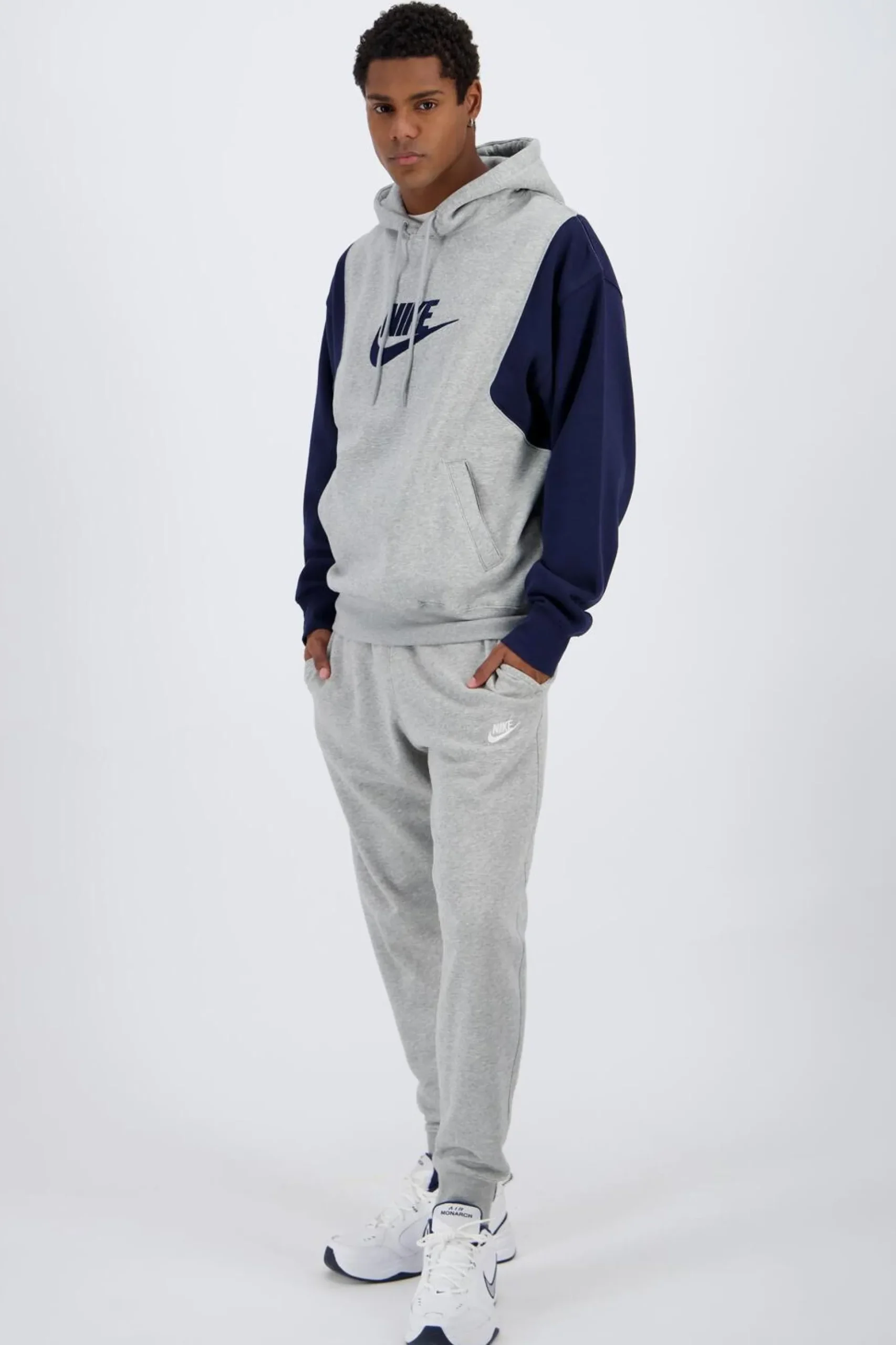 Nike Swoosh Emb